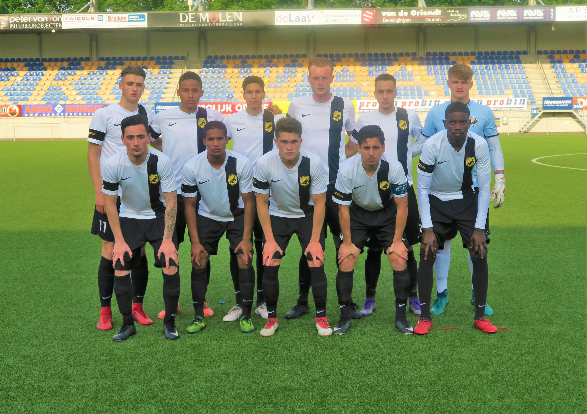 Elftal foto basisopstelling: Van links naar rechts achter: Said Hamulic (17, Lorenzo Braaf (20), Maher Boufrahi (21), Tristan Croes (19), Noureddine Boutzamar (24), Jurrian Jouvenaar GK (19), voor: Di Livio Jungschleger (20), Dalvin Havertong (23), Sam van Huffel (19), Soufiane Erriani (20), Ote Gabana (18)